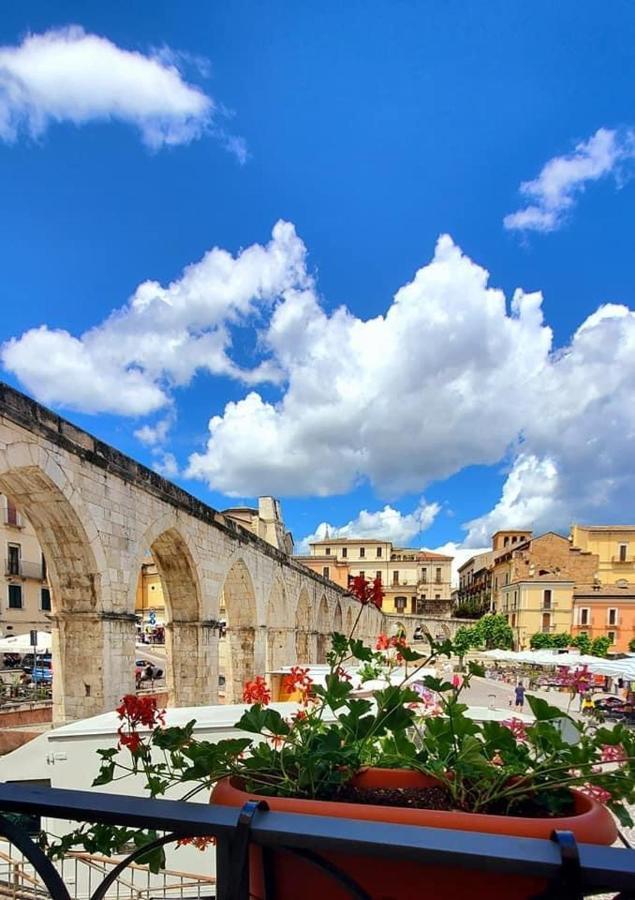 Casa Del Fiore Apartment Sulmona Exterior photo